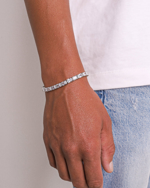 BAGUETTE TENNIS BRACELET - 6MM WHITE GOLD