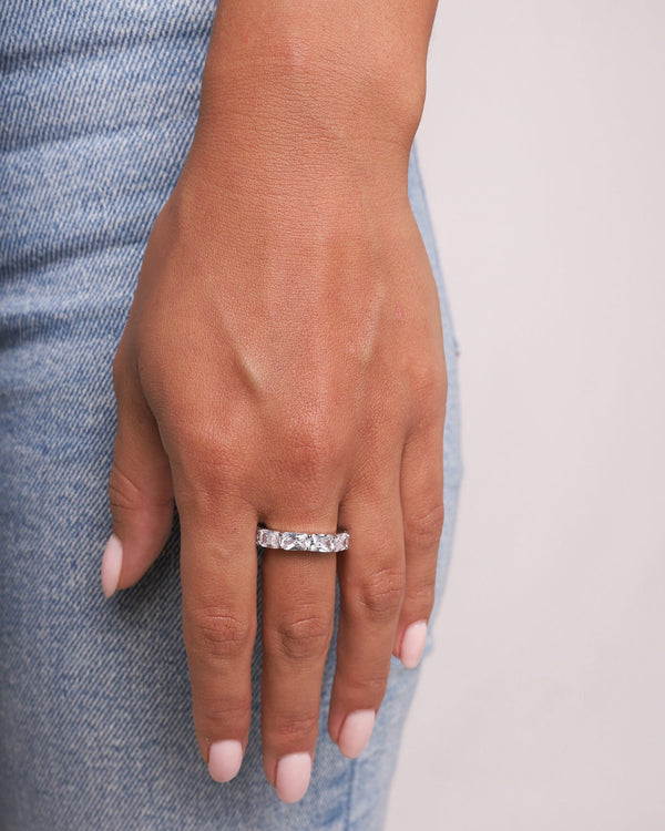 BAGUETTE RING - WHITE GOLD